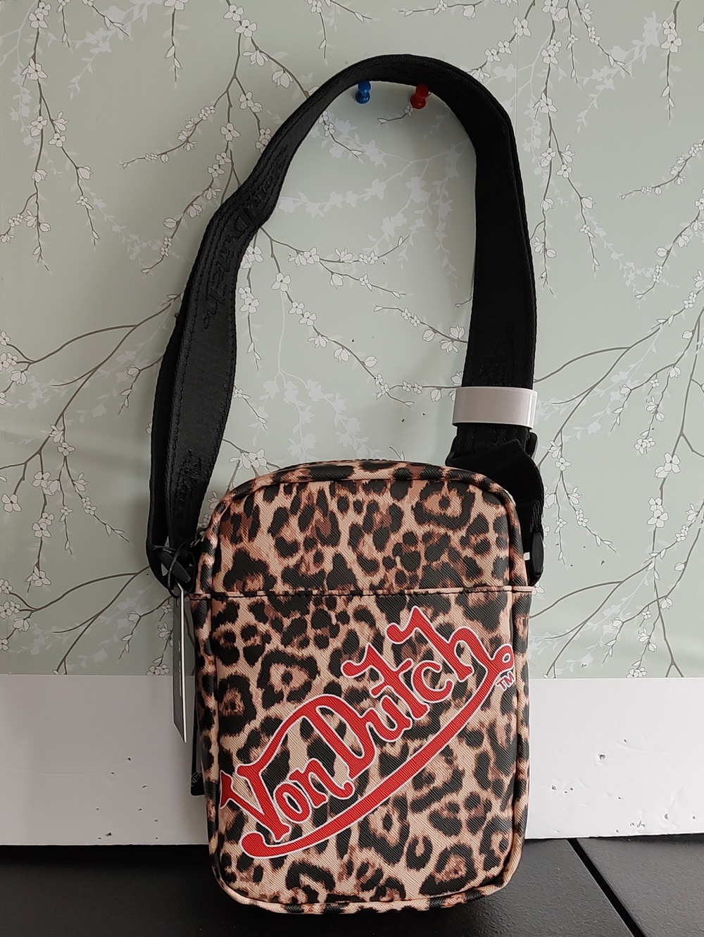 Von Dutch NWT Unisex Crossbody